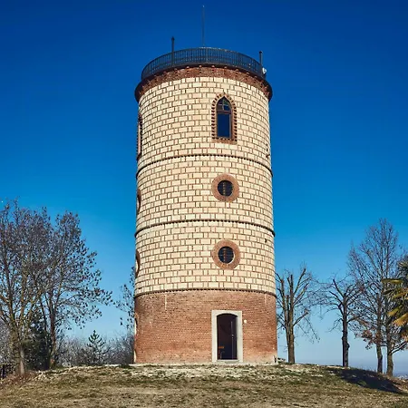 Historic Tower With Monferrato Views Vakantiehuis Terruggia